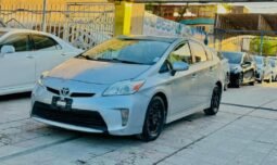 2015 Toyota Prius, Two